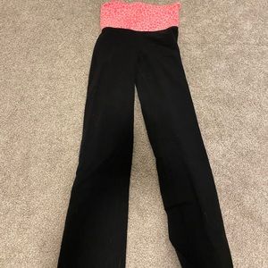 VS yoga pants